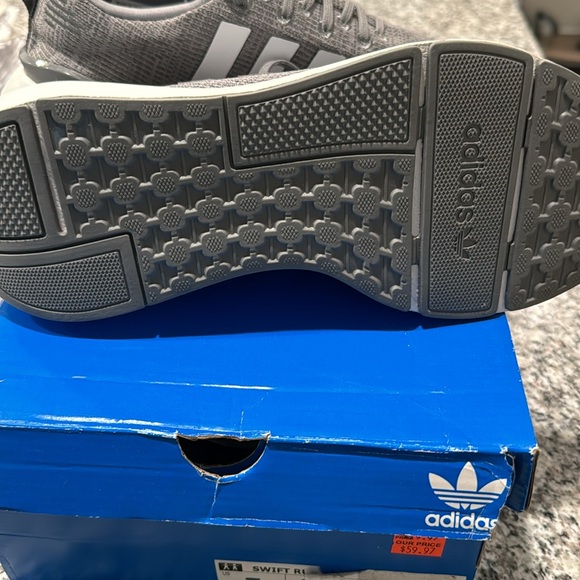 Addias Swift Run-New💯 - Picture 3 of 6